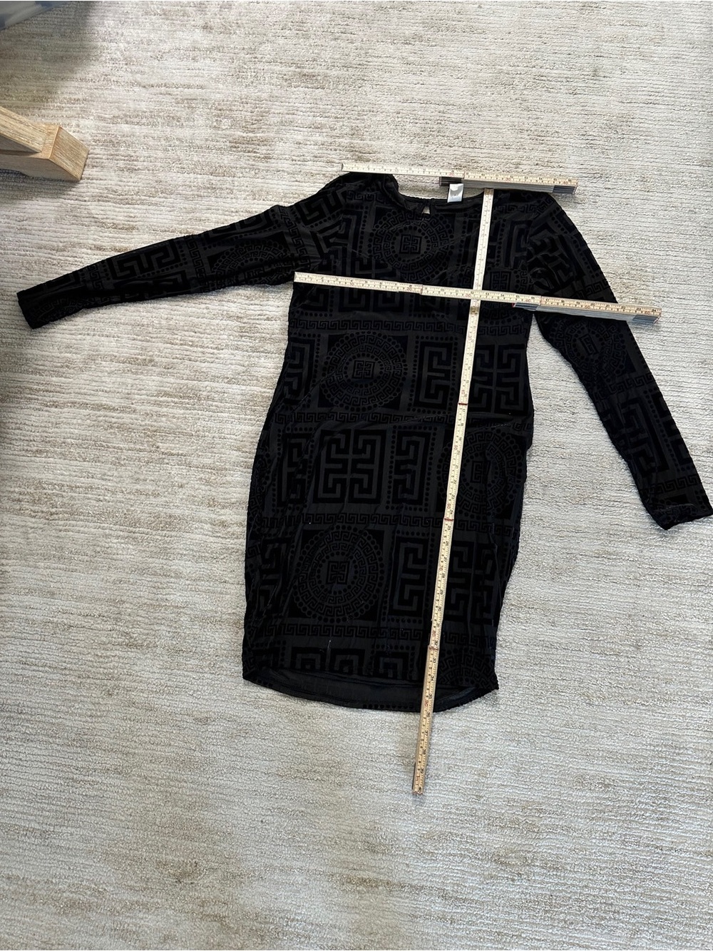 Women’s Black Geometric Dress Size 2X – Fits Like 1X – Sheer Back - Picture 4 of 12